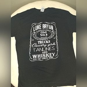 2016 Luke Bryan concert t shirt. Kill the Lights tour
